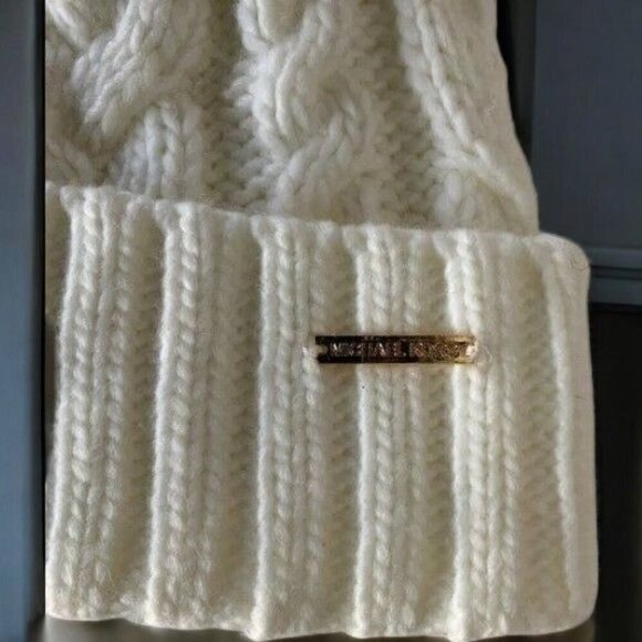 Michael Kors Womens Cable Knit Beanie Hat Winter Cream Acrylic Blend - Picture 4 of 5